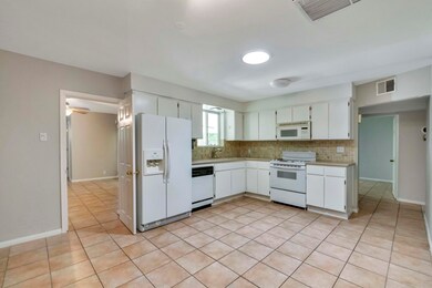 Open Kitchen