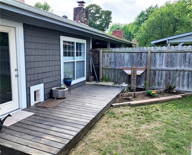 1013 W Linden St, Rogers, AR 72756 - photo 5