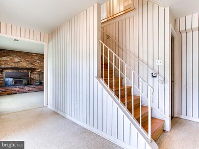 7406 Fenwood Ct, Manassas, VA 20109 - photo 5