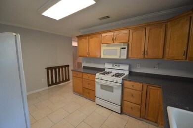 Kitchen offers Gas Stove