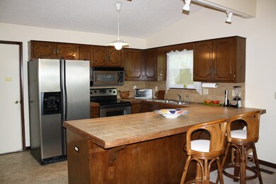 170 Canterbury Dr, Crossville, TN 38558 - photo 6