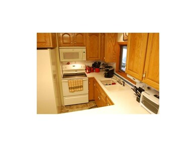 10524 W 62nd St, Shawnee, KS 66203 - photo 7