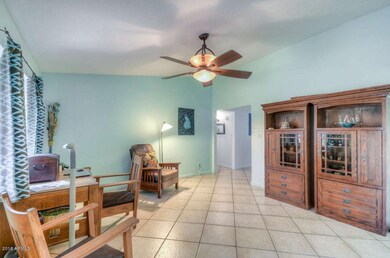 Family Room (2)-SMALL