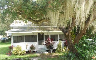 121 Harris Dr, Lake Placid, FL 33852 - photo 3