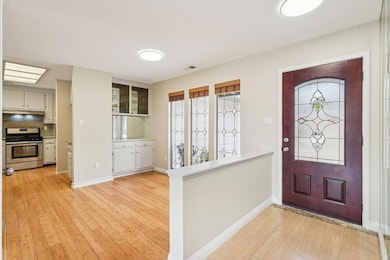 8770 Superb Cir, Elk Grove, CA 95624 - photo 4