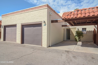 49 N Camino de La Reflexion, Tucson, AZ 85748 - photo 2