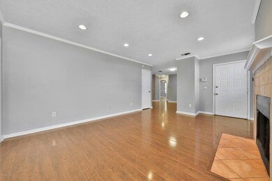 8937 Ivey Rd, Jacksonville, FL 32216 - photo 2