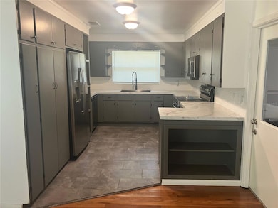 3808 Broad St, Seffner, FL 33584 - photo 3