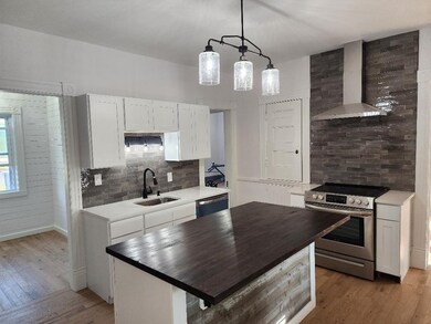 105 E Main St unit 2, Orange, MA 01364 - photo 3