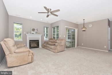 12700 Found Stone Rd unit 203, Germantown, MD 20876 - photo 3