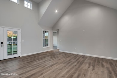 08_WaterstoneDrive_138_Living02