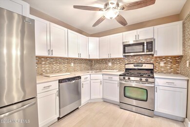 24-KITCHEN