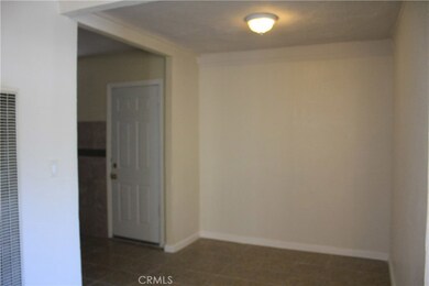 2054 E Hatchway St, Compton, CA 90222 - photo 6