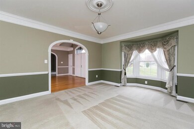 16843 Harbour Town Dr, Silver Spring, MD 20905 - photo 4