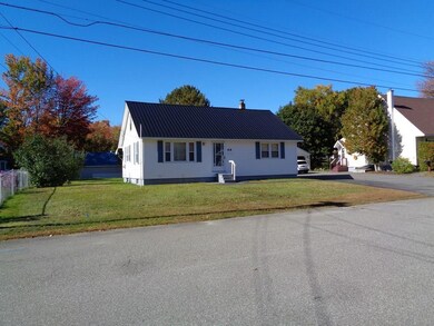 44 New York St, Millinocket, ME 04462 - photo 6