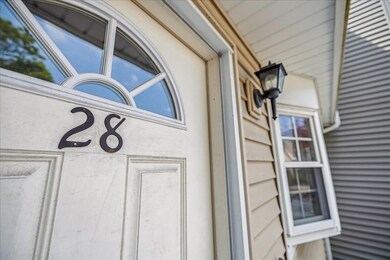 98 Cedar St unit 28, Wakefield, MA 01880 - photo 3