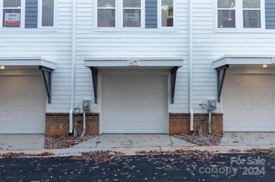 1407 Collier Walk Aly unit CSW0103, Charlotte, NC 28205 - photo 6