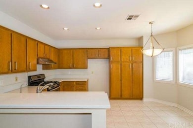 kitchen with dinning area