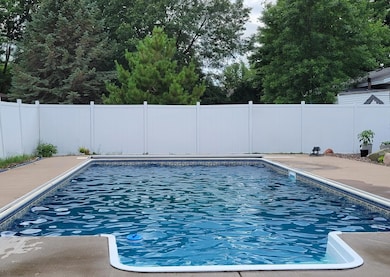 512 Seminole Ave, Osceola, WI 54020 - photo 3