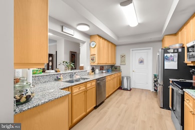 Harbor View Condominiums unit 412, Woodbridge, VA 22191 - photo 5