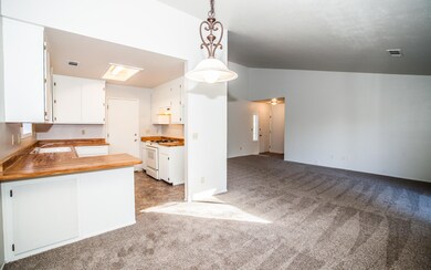 dining:kitchen