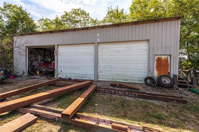 168 Doolin Dr, Elkins, AR 72727 - photo 6