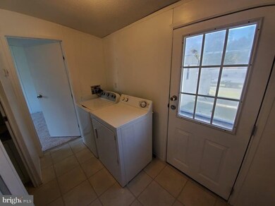 4123 Anderson Rd unit 18, Triangle, VA 22172 - photo 6