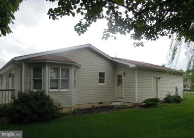 415 Morgan St, Inwood, WV 25428 - photo 5