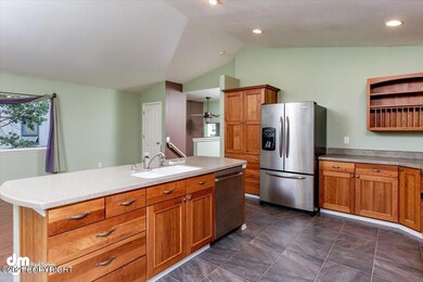 05-Kitchen MS_3460.jpg 2031