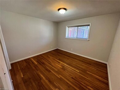 1608 W Northwest Blvd unit M, Winston Salem, NC 27104 - photo 7