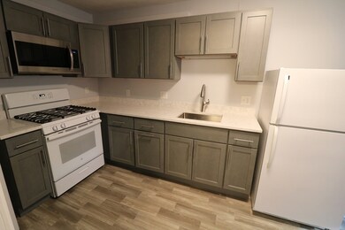 30 Rantoul St unit 2R, Beverly, MA 01915 - photo 2