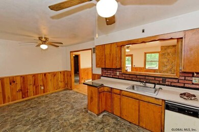 29 Jefferson Ave, Rensselaer, NY 12144 - photo 6