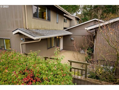 2201 Ridgeway Dr, Eugene, OR 97401 - photo 2
