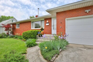 1470 Matthias Dr, Columbus, OH 43224 - photo 3