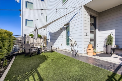 9613 Marlive Ln unit A, Houston, TX 77025 - photo 2