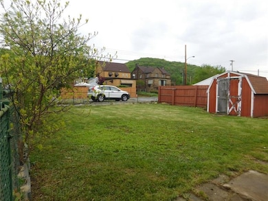 1259 Midland Ave, Midland, PA 15059 - photo 3