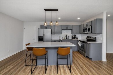 1630 & 1632 W 8th St S, Newton, IA 50208 - photo 5