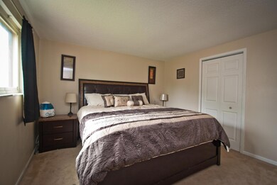 5401 Paladim Rd, Columbus, OH 43232 - photo 6