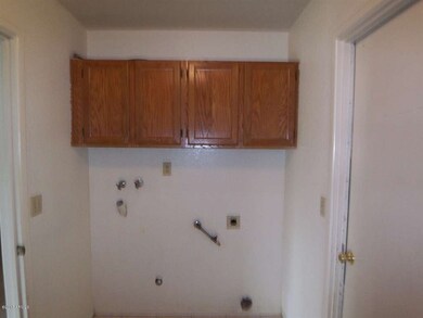 laundry room emelita
