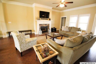 SPACIOUS GREAT ROOM WITH LOTS UPGRADES!