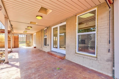 1008 E 11th St, Edmond, OK 73034 - photo 7