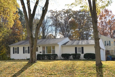 2431 Hillsdale Ave, Kalamazoo, MI 49006 - photo 2