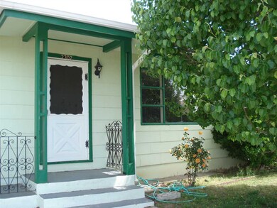 2302 Baylor Ave, Alamogordo, NM 88310 - photo 3