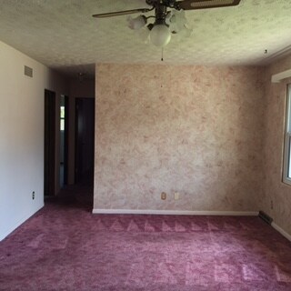 Believed to have hard-wood floors in living room-b