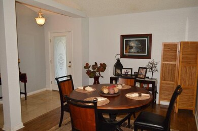 6 Diningroom (2)