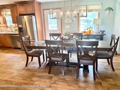 DA OF KITCHEN & DR TO DECK, PATIO & YD