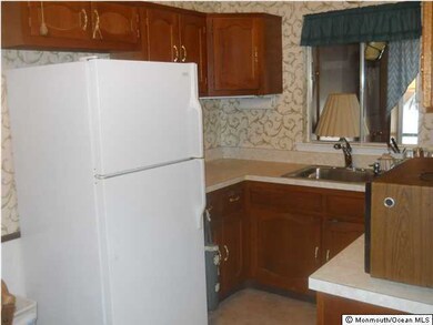 28 Hancock Dr unit C, Whiting, NJ 08759 - photo 5