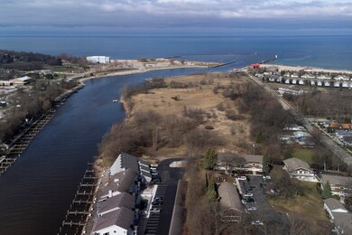 317 5th Ave unit 8, Manistee, MI 49660 - photo 3