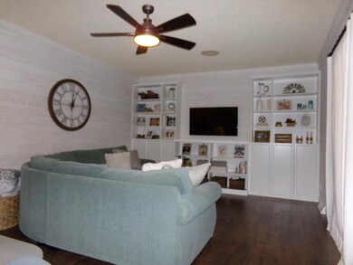 122 S Locust St, Bennett, IA 52721 - photo 5