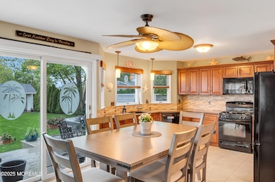 Kitchen 2-2